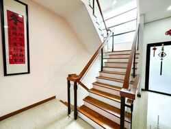 Lornie Road (D11), Terrace #513044231